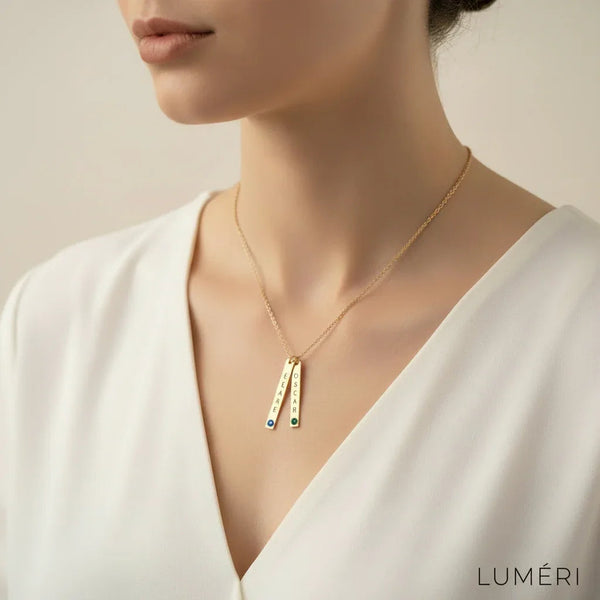 Luméri Essence | Personalized Vertical Necklace product photo – LUMÉRI