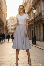Luméri Studio | Skirt Model gray 2 worn on model – LUMÉRI