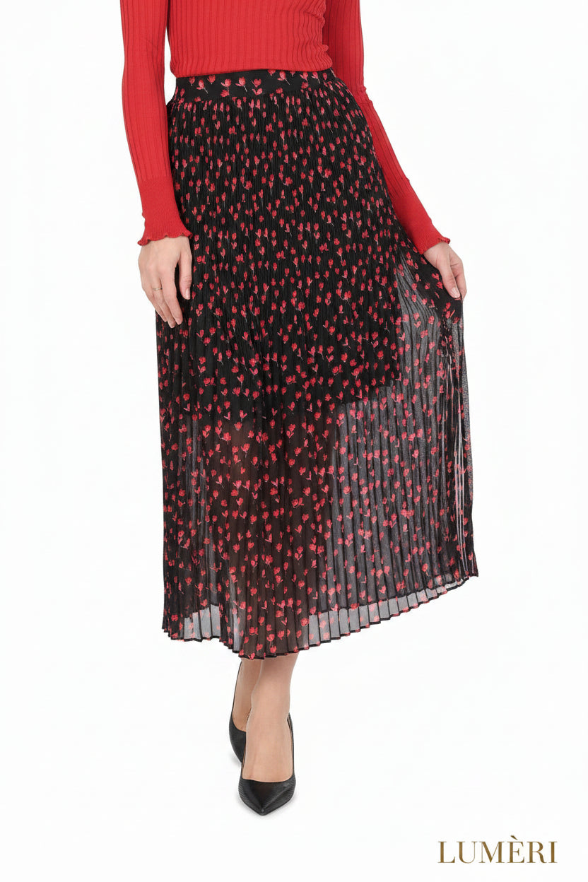 Luméri | Women's Black Skirt worn on model – LUMÉRI