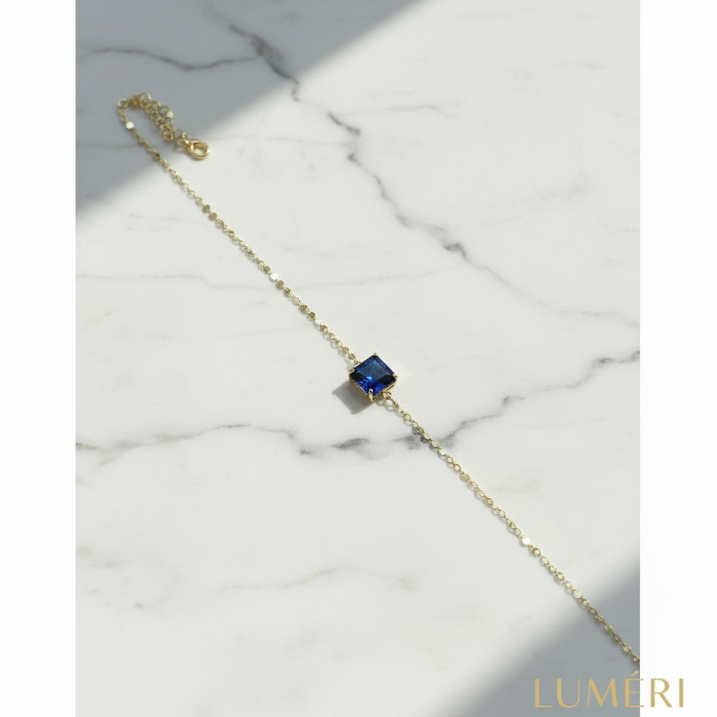 Essence_VIP_Pink_Sequin_Hand_Chain_Bracelet_7e23a3f8-0b6f-40a0-acef-387c72523a23 - LUMÉRI