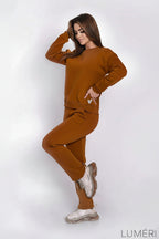 Luméri Leisure | Insulated Tracksuit For Women Sweatshirt And Loose Pants Taba 3 close-up detail – LUMÉRI