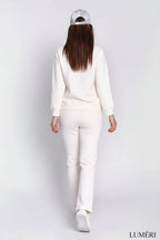 Luméri Leisure | Insulated Tracksuit For Women Sweatshirt And Loose Pants Ecru 2 worn on model – LUMÉRI
