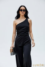 Luméri Studio | Elegant One Shoulder Jumpsuit With Wide Legs Black 3 close-up detail – LUMÉRI