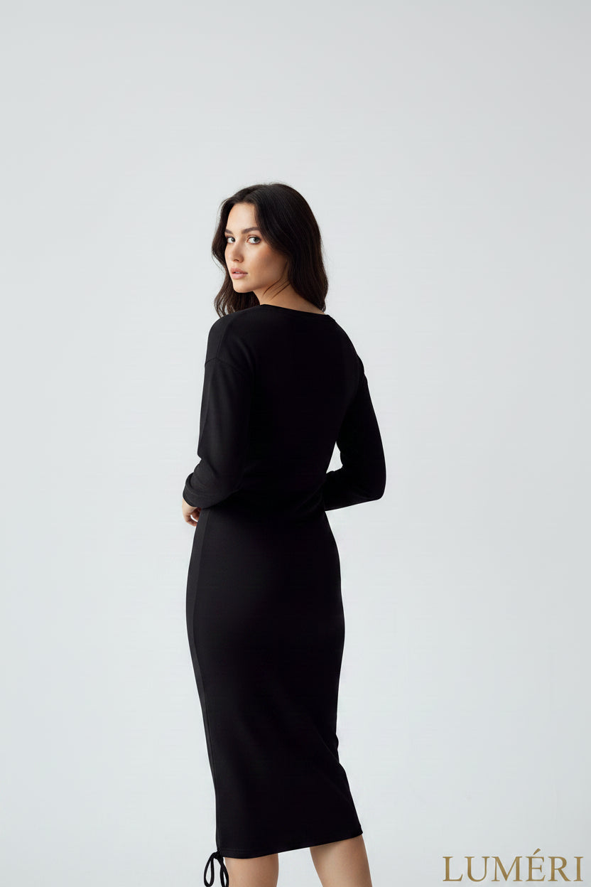 Luméri Muse | Basic Dress With A Pocket And Ties Black 2 worn on model – LUMÉRI