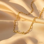 Luméri Essence | Full Silver Vintage Name Necklace Personalized close-up detail – LUMÉRI