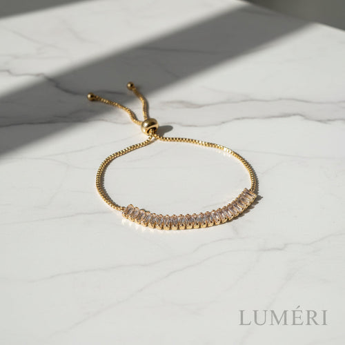 Luméri Aura | Baguette Zircon Adjustable Bracelet Elegant Minimal Sparkle Jewelry product photo – LUMÉRI