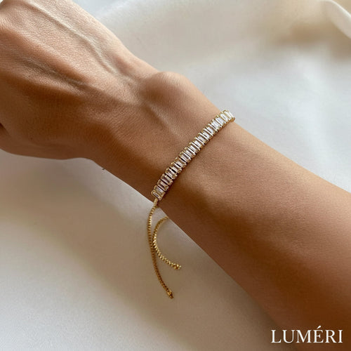 Luméri Aura | Baguette Zircon Adjustable Bracelet Elegant Minimal Sparkle Jewelry worn on model – LUMÉRI