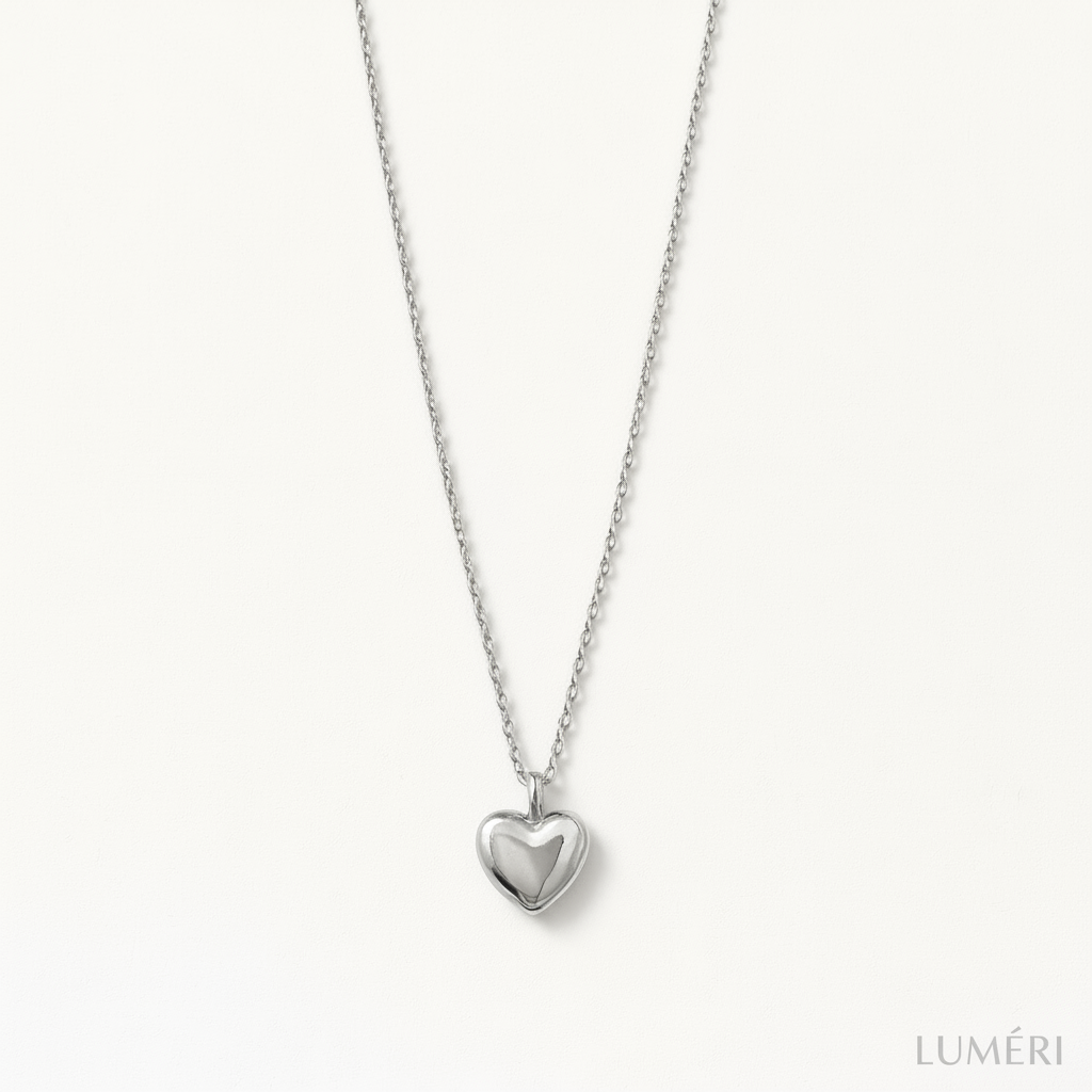 Luméri Bloom | Stainless Steel Silver Heart Necklace For Women product photo – LUMÉRI