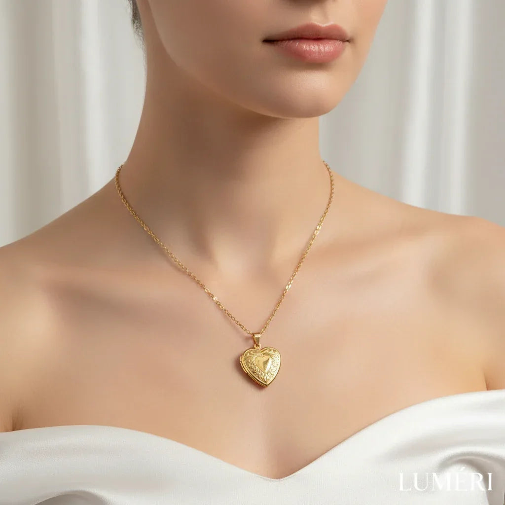 Luméri Bloom | 18 Karats Heart Locket Necklace worn on model – LUMÉRI
