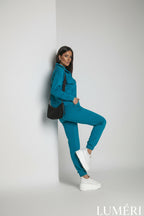 Luméri Leisure | Warm Womens Set Katana Sweatpants Turquoise 2 worn on model – LUMÉRI