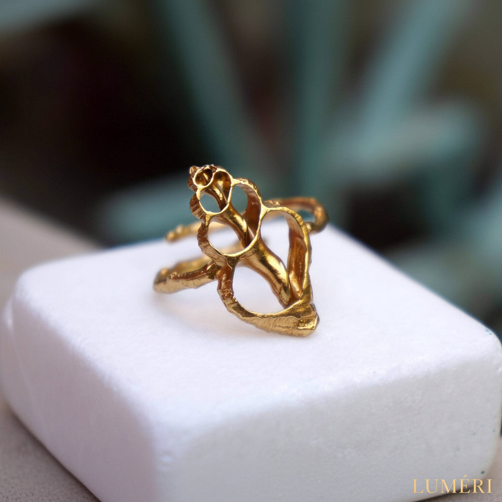 Luméri Bloom | Nature Inspired Ring Genuine Sea Shell Adjustable Gold Brass close-up detail – LUMÉRI