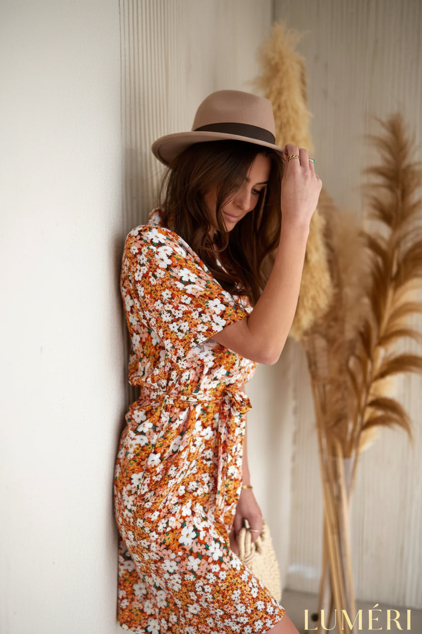 Luméri Studio | Summer Floral Jumpsuit With Collar Orange And Cream 03 close-up detail – LUMÉRI